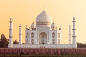 Taj Mahal, Agra Fort, Fatehpur Sikri & Drive to Ranthambore