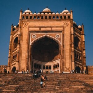 Agra Fort, Fatehpur Sikri & Drive to Ranthambore (300 km / 7 hrs)